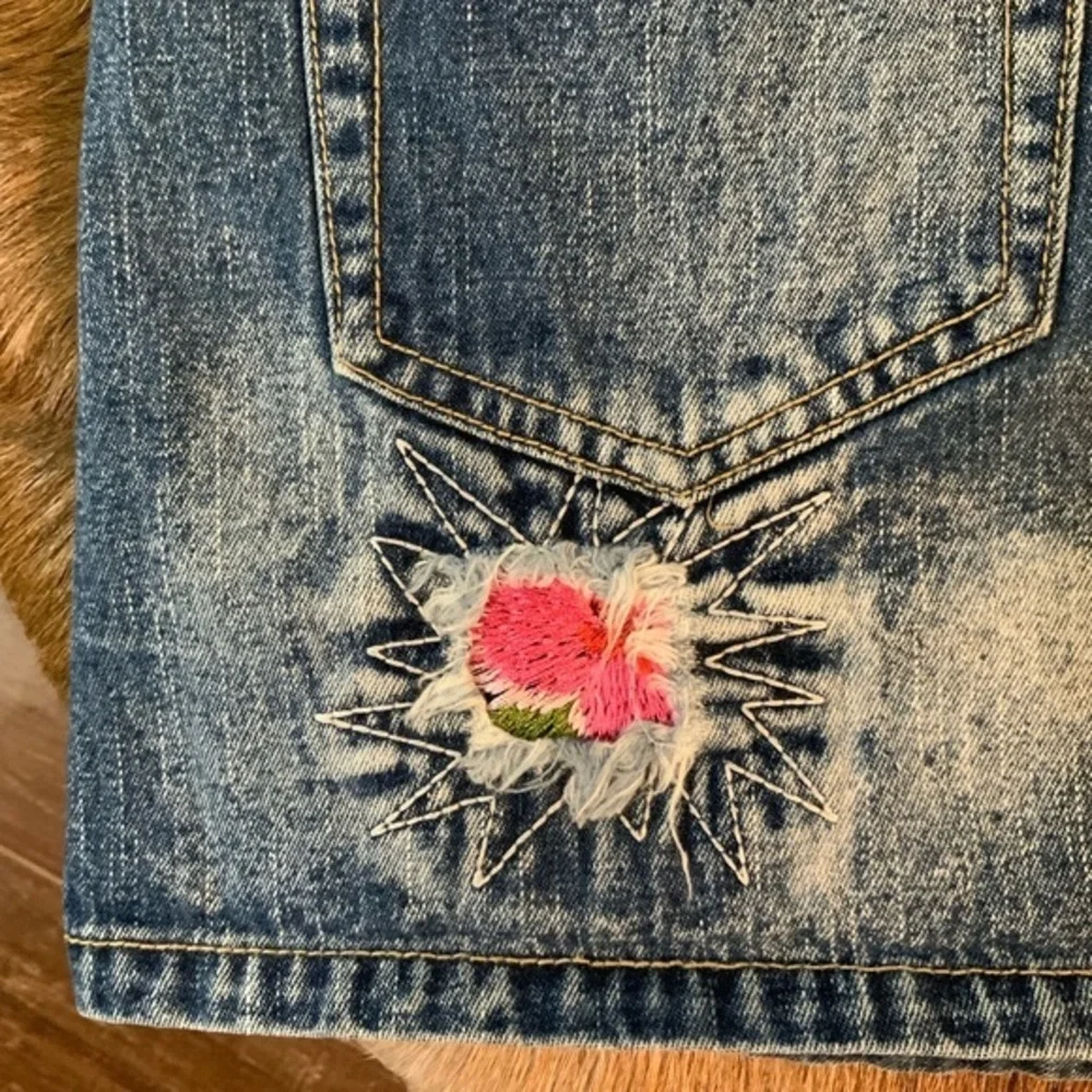 Pick a boo embroidered flowers Mini jeans skirt SZ 16 - Picture 8 of 10